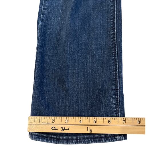 Levis 525 Jeans Womens 14 M Blue Perfect Waist Straight Leg Stretch Distressed - Picture 10 of 11